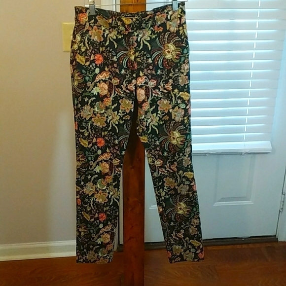 H&M Women's Basic Hobo Bohemian Black Stretch Floral Capri Pants Size 6 - Picture 1 of 7